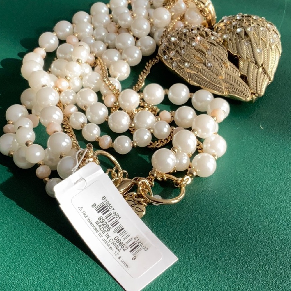BETSEY JOHNSON Multi-Strand Pearl Necklace Wings Mirror Heart Compact Pendant - Picture 7 of 7
